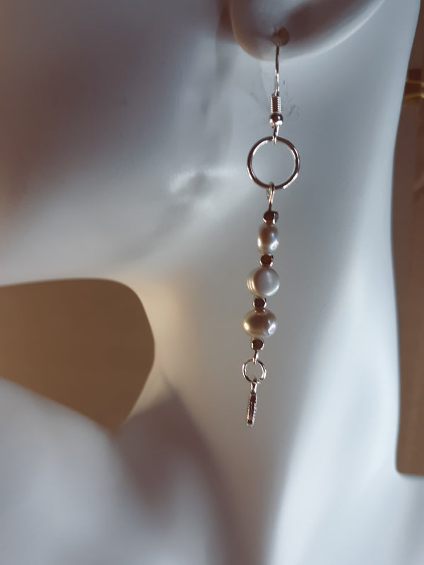 Grey Pearls - Soft grey pearl drop earrings